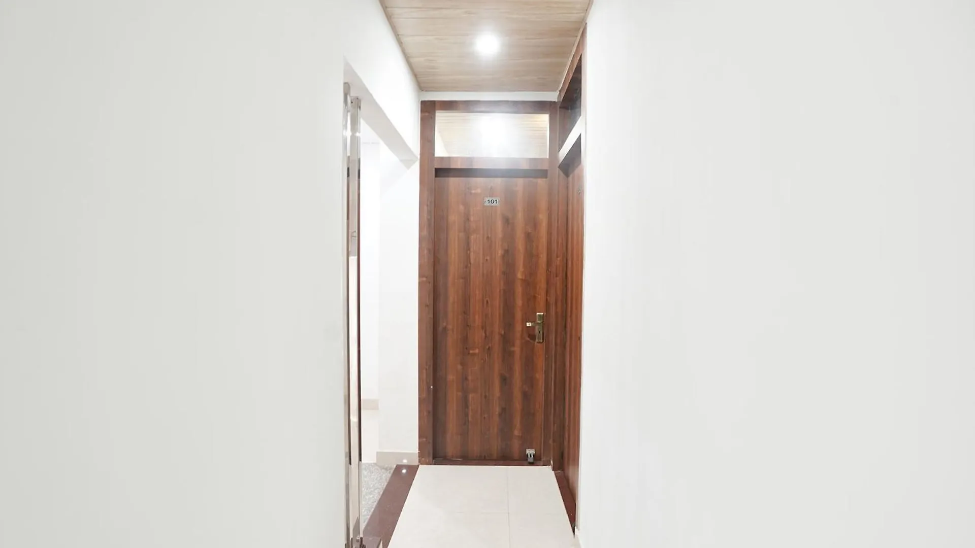 Fabhotel The Pleasure Stay Varanasi 2*,