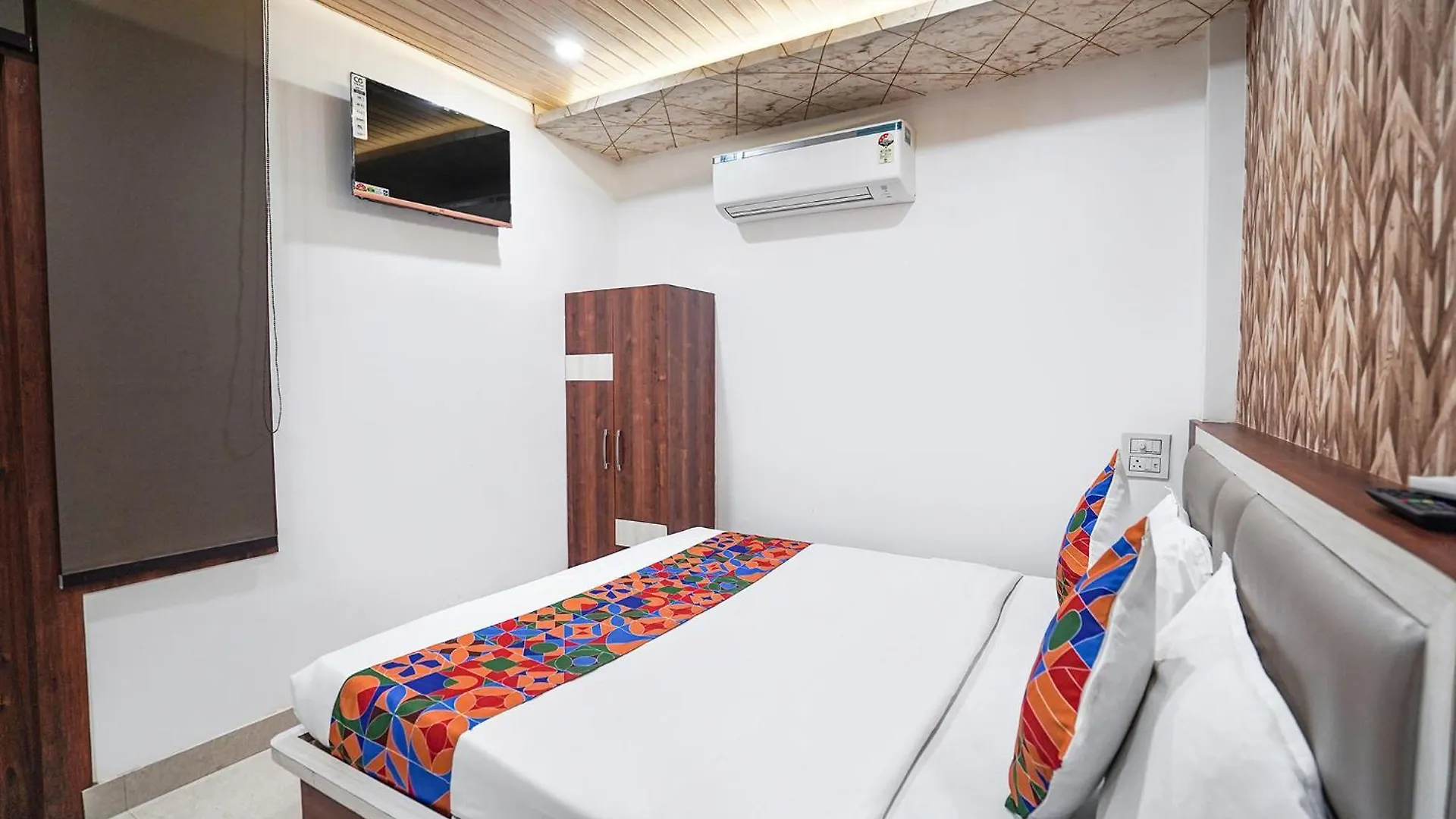 Fabhotel The Pleasure Stay Varanasi