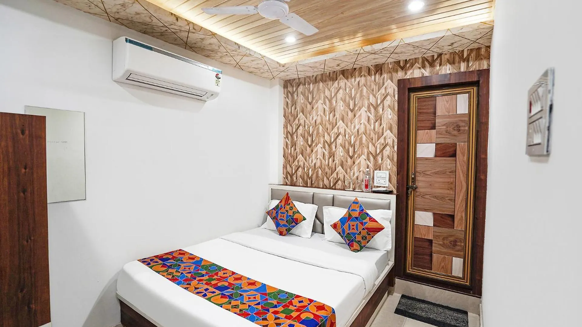 ** Szálloda Fabhotel The Pleasure Stay Váránaszi India